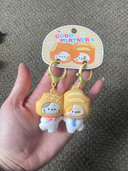 Magnetic Animal Matching Hugging Keychains