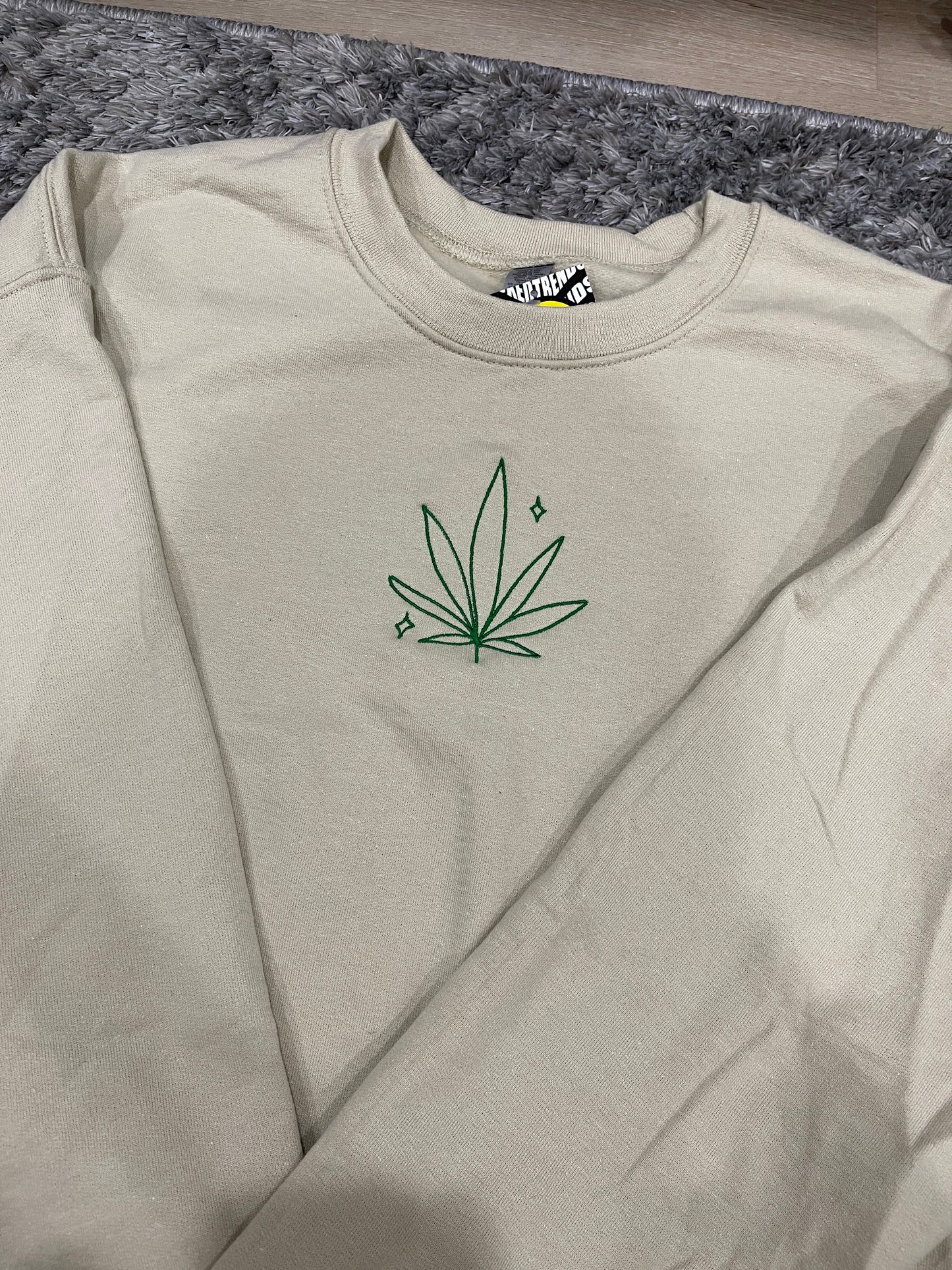 Weed Leaf Embroidered Matching Set