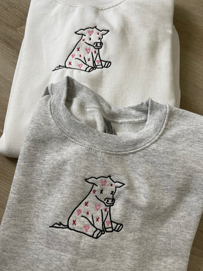Sitting Heart Cows Embroidered Matching Set