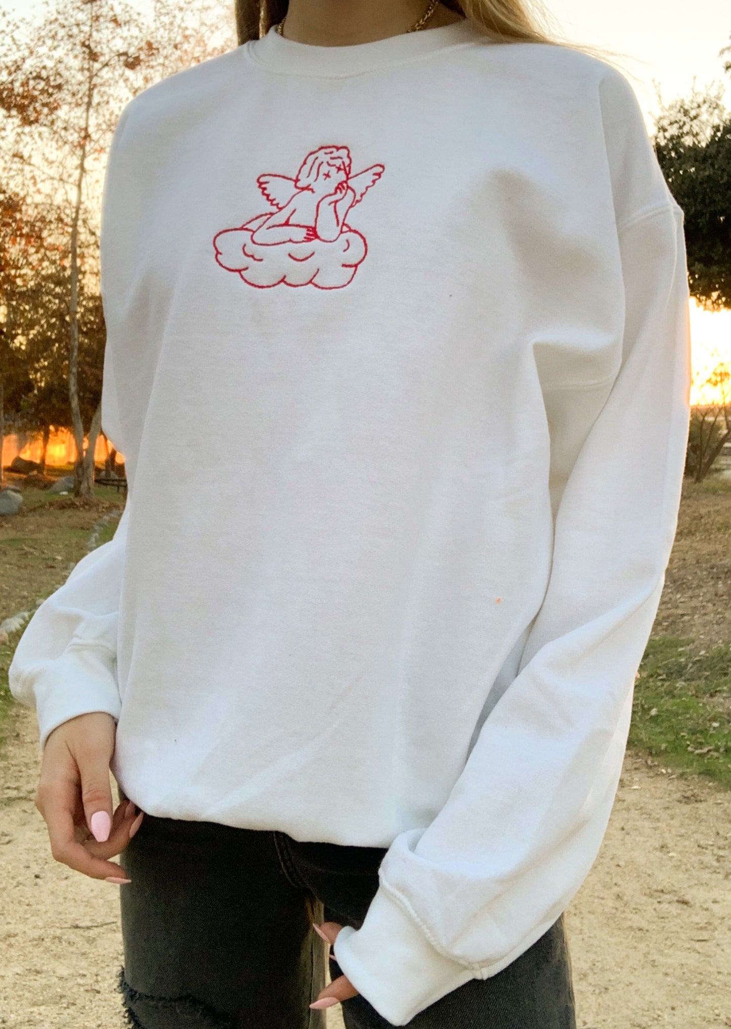 Red Angel Embroidered White Sweatshirt